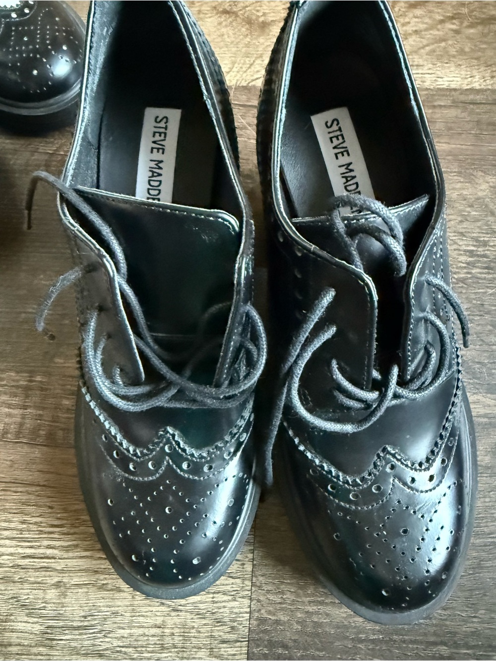 Steve Madden Black and White Two-Tone Wingtip Heels - Picture 5 of 6